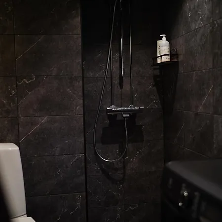 Charming Wooden House In Apartman