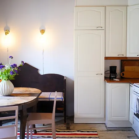 Apartman Charming Wooden House In Vaasa